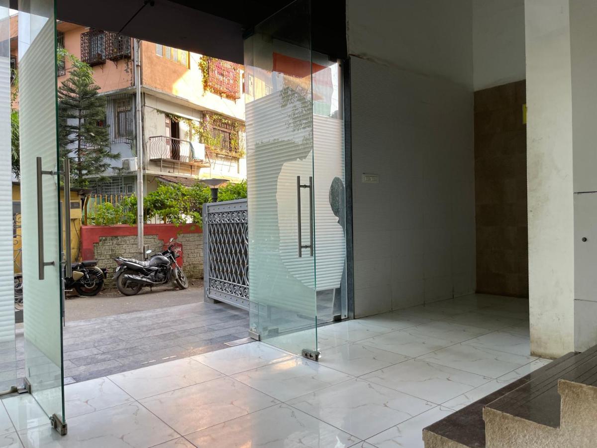 מומביי Osi Apartments Bandra West מראה חיצוני תמונה